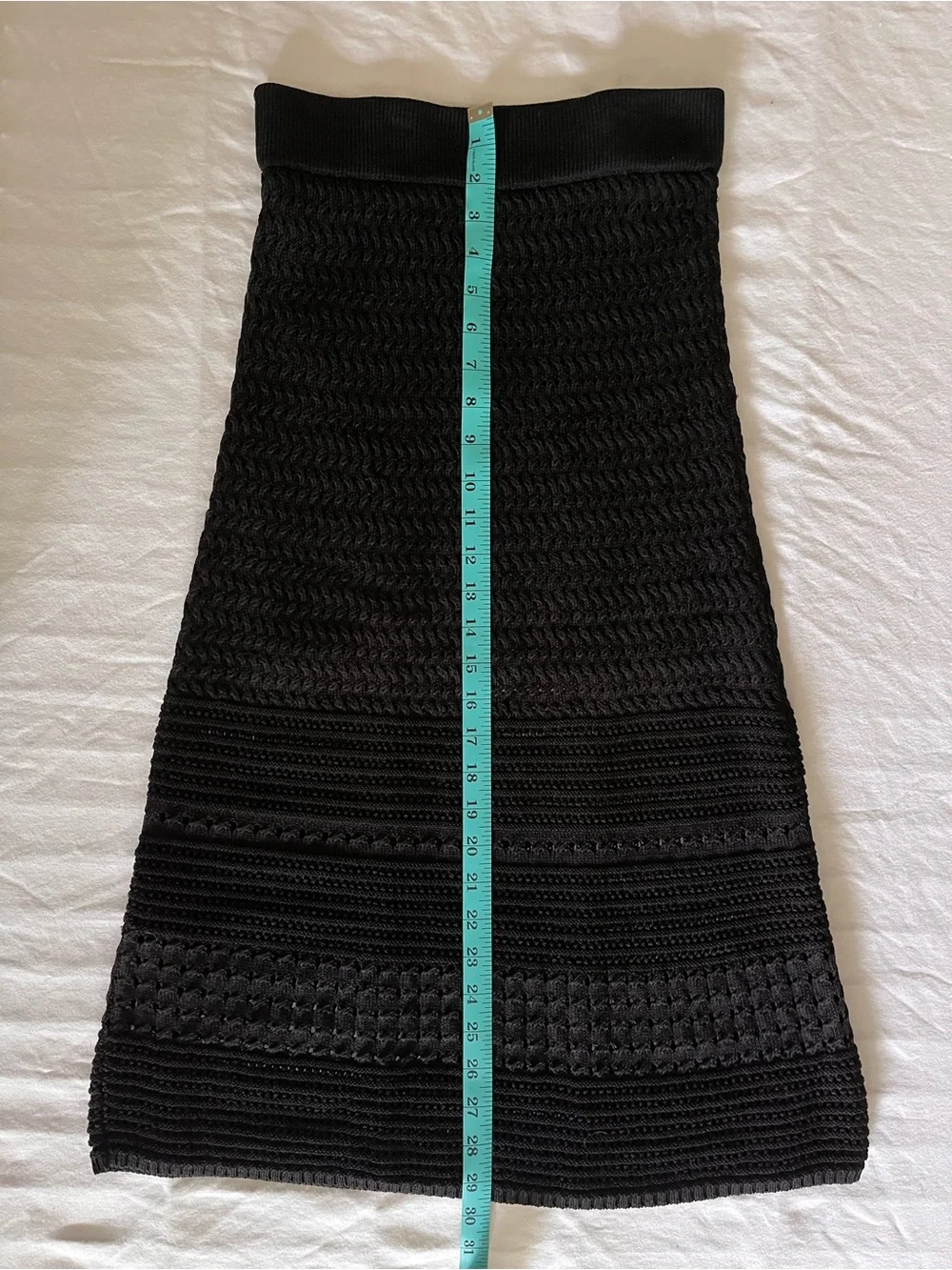 NWOT Aritzia Wilfred Varnia Crochet midi skirt - Black